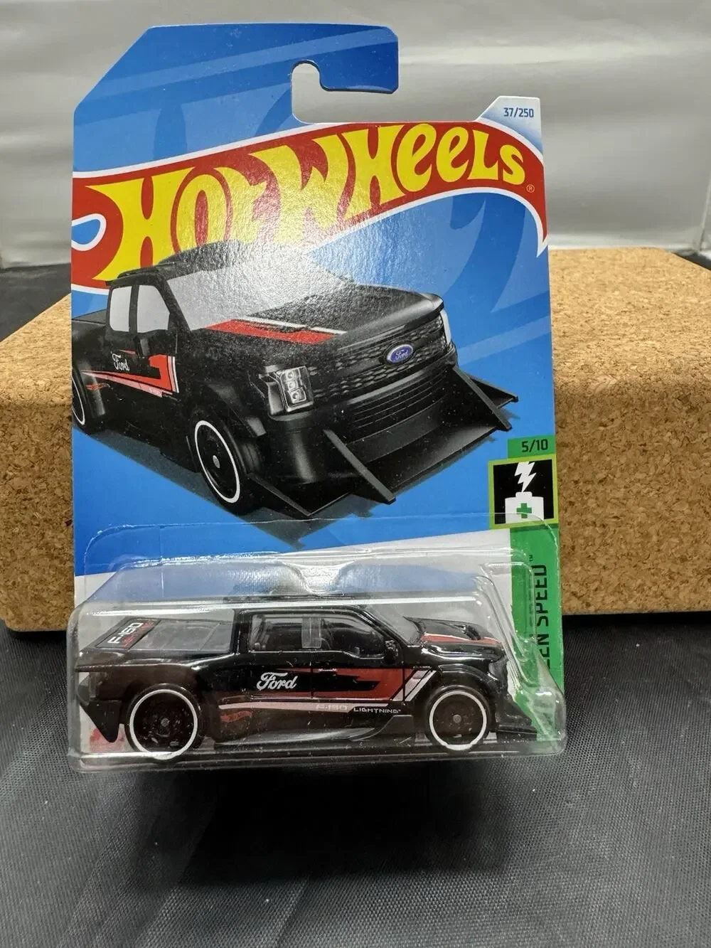 2024 Hot Wheels Ford F-150 Lightning Custom Black HW Green Speed 37/250 HTD01